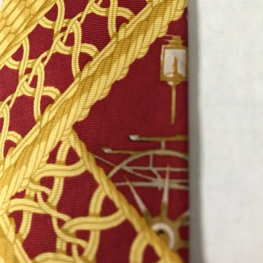 HERMÈS Tie Rare Silk Horse Carriage People Bicycle Chain Red Yellow - Picture 15 of 16
